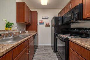 HollyView in Houston, TX - Building Photo