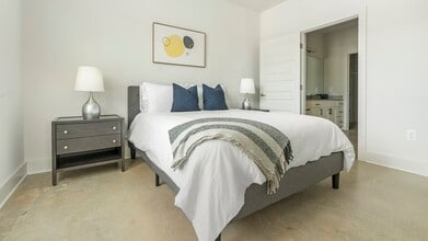 The Henry in Charlotte, NC - Building Photo - Building Photo