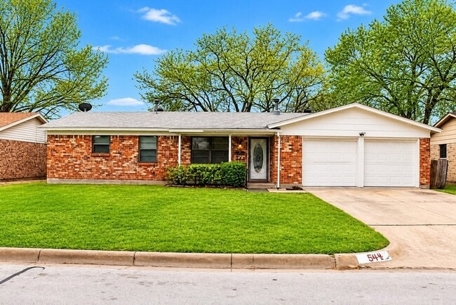 544 Thompson Dr