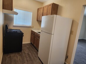 305 Pyramid Way in Sparks, NV - Building Photo - Building Photo