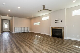 11905 Montron Wy in Rancho Cordova, CA - Building Photo - Building Photo