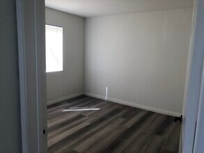 1320 Venice Blvd, Unit 308 in Los Angeles, CA - Building Photo - Building Photo