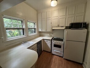 115 Heights Ct in Ithaca, NY - Foto de edificio - Building Photo