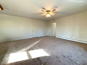 419 Midwood Ave, Unit 1 Bedroom in Bellmore, NY - Building Photo - Building Photo