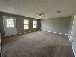 104 Howard Dr in Baneberry, TN - Building Photo - Building Photo