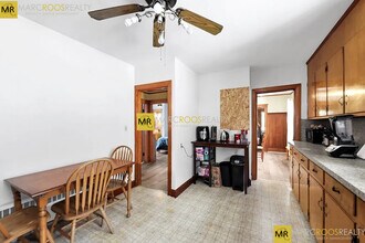 32 Chetwynd Rd, Unit 2 in Somerville, MA - Building Photo - Building Photo