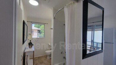 3343 Ho'olulu St in Honolulu, HI - Building Photo - Building Photo