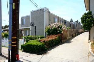 415 N Claremont St in San Mateo, CA - Building Photo - Building Photo