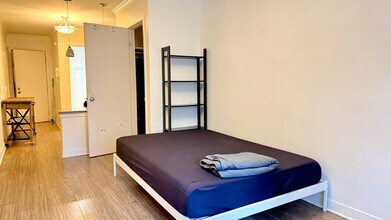 3617 Sainte-Famille Rue in Montréal, QC - Building Photo - Building Photo