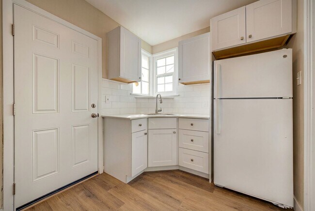 914 S 4th St in Las Vegas, NV - Building Photo - Building Photo