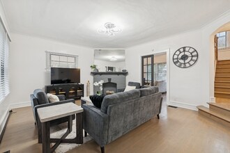 1937 Foster Ave in Toledo, OH - Foto de edificio - Building Photo