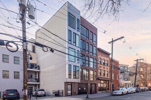 367 3rd St in Jersey City, NJ - Building Photo