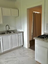 915 Nesslewood Ave in Toledo, OH - Building Photo - Building Photo