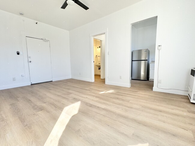 property at 1110 S Lake St