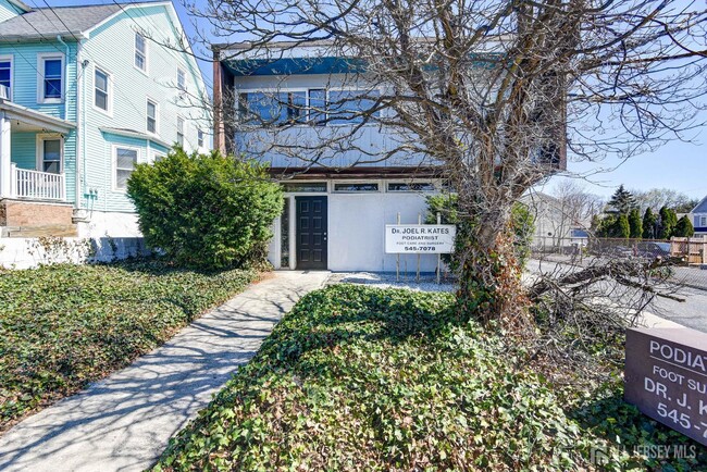 167 N Main St in Milltown, NJ - Building Photo - Building Photo