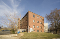 4540 Benning Rd SE in Washington, DC - Foto de edificio - Building Photo