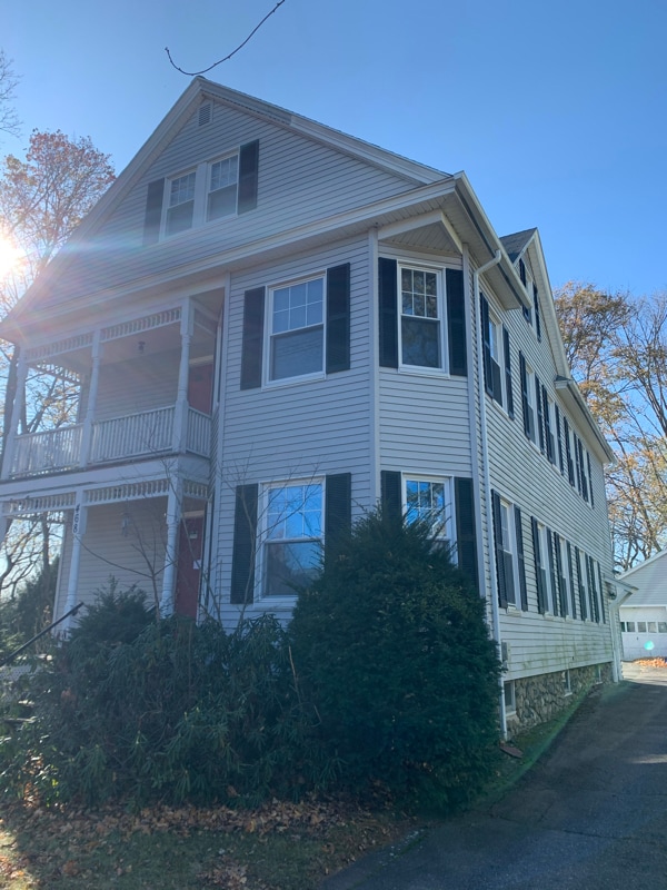 468 Massasoit Rd