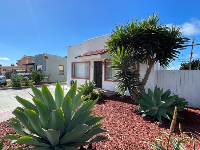 property at 712 S 37th St