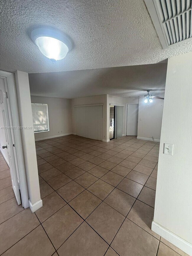 3439 Cocoplum Cir in Coconut Creek, FL - Building Photo - Building Photo