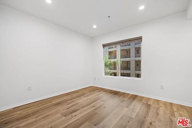 property at 6020 S Seabluff Dr