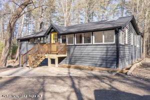 property at 18 Country Club Ln