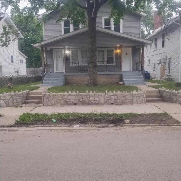 property at 743 S Terrace Ave
