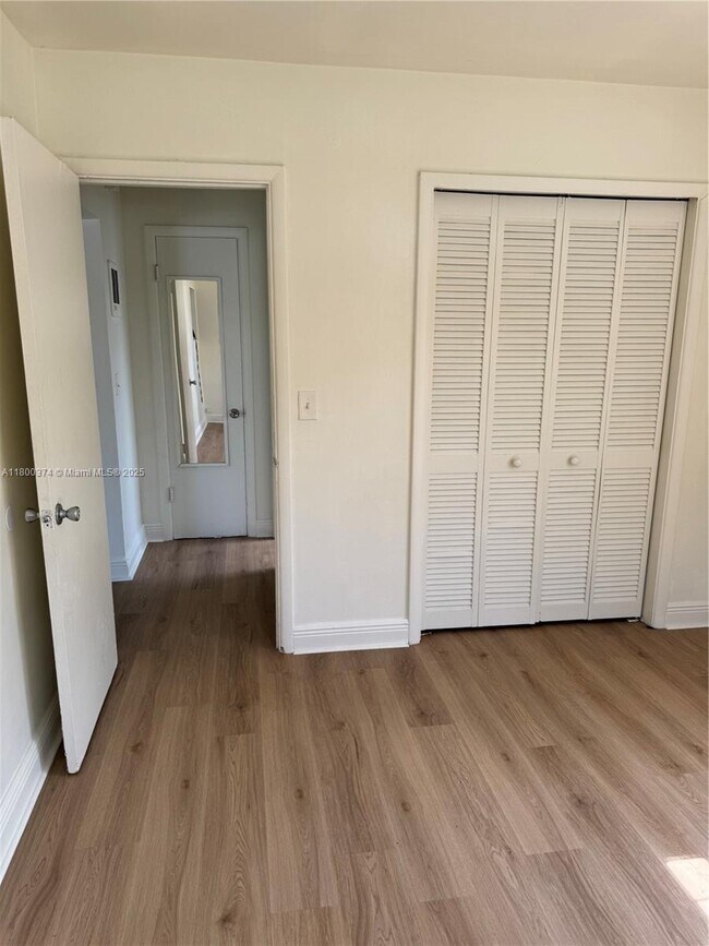 1490 NE 118th Terrace in Miami, FL - Building Photo - Building Photo
