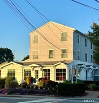59 Williams Ave in Stonington, CT - Building Photo