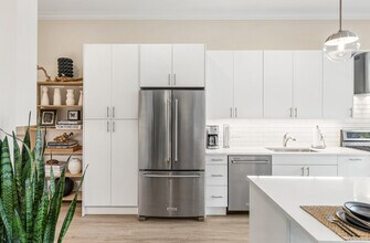 133 S Ashland Ave in Chicago, IL - Building Photo - Building Photo