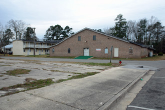 202-206 S Raleigh St in Wallace, NC - Building Photo - Building Photo