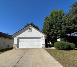 121 Plover Pass in Georgetown, TX - Foto de edificio - Building Photo