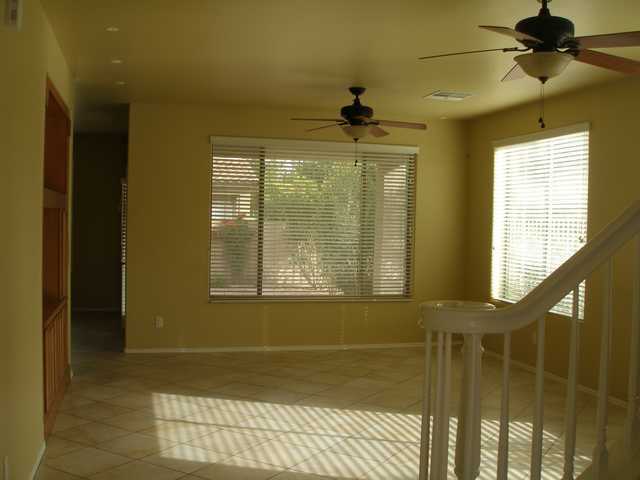 3097 S Lois Ln in Gilbert, AZ - Building Photo - Building Photo