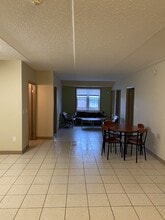 271-271 Lester St in Waterloo, ON - Building Photo - Building Photo
