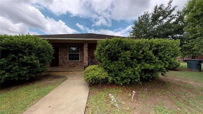 3623 Elaine Dr in Bryan, TX - Building Photo - Building Photo