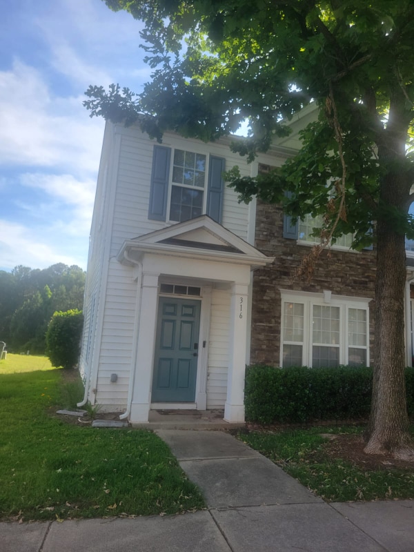 property at 316 Walnut Woods Dr