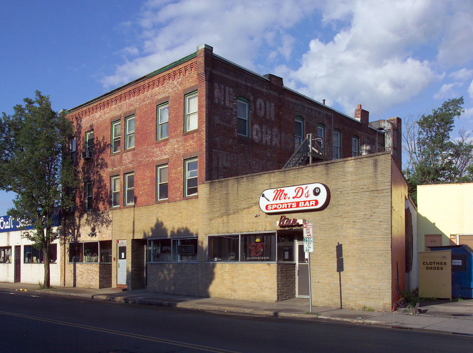 Main St Apartments in Springfield, MA - Building Photo