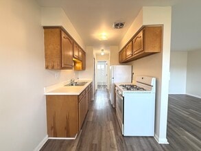 575 Berry Ave in Grayslake, IL - Building Photo - Building Photo