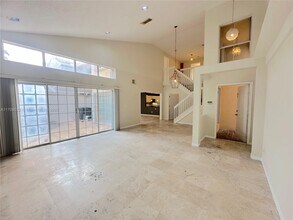 1115 River Birch St in Hollywood, FL - Foto de edificio - Building Photo