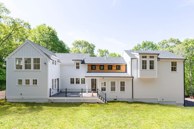 486 Munger Ln in Bethlehem, CT - Foto de edificio - Building Photo