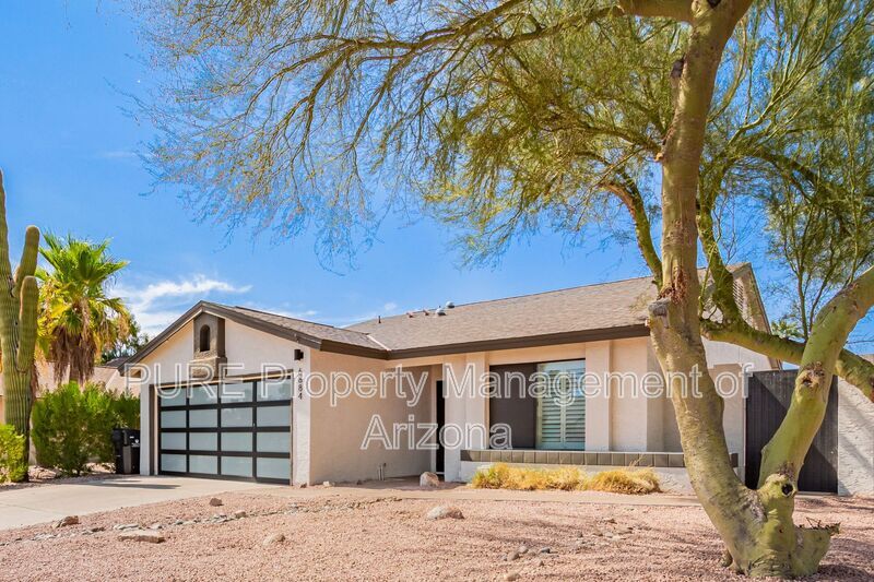 6884 E Kings Ave in Scottsdale, AZ - Building Photo