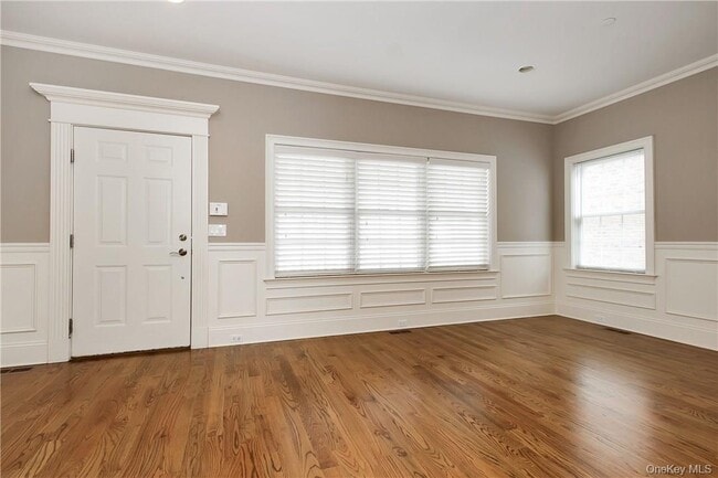 150 Crotona Ave in Harrison, NY - Building Photo - Building Photo