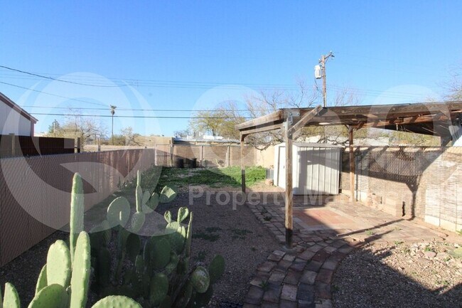 property at 335 E Adams St