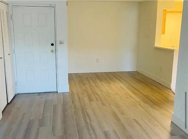 property at 2861 N Oakland Forest Dr