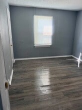 9789 Dennis Dr in St. Louis, MO - Building Photo - Building Photo