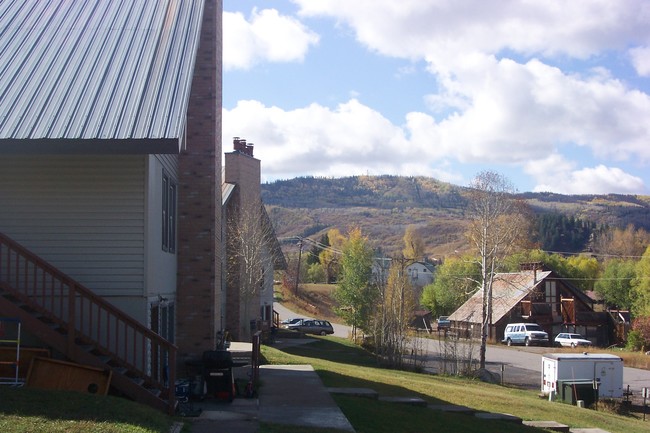 Deer Foot Apartments in Steamboat Springs, CO - Building Photo - Building Photo