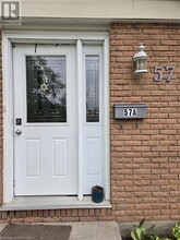 57 Kingswood Dr in Kitchener, ON - Building Photo - Building Photo
