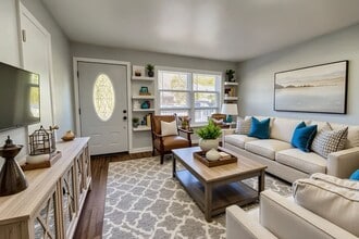 8414 Dawn Dr in Rome, NY - Building Photo - Building Photo