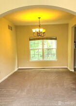 32 Russell Ct in Matawan, NJ - Building Photo - Building Photo