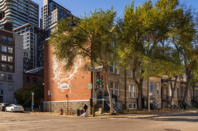 2020-2024 Jeanne-Mance Rue