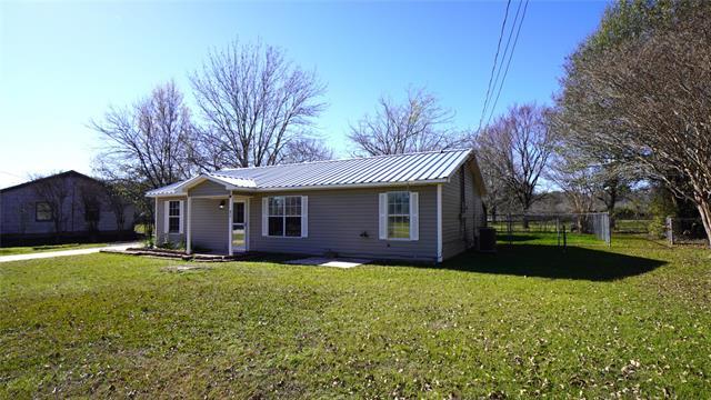 211 Midway Rd in Tool, TX - Building Photo - Building Photo